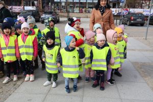 Widok grupy dzieci (6)
