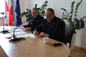 Jury dokonuje oceny odpowiedzi