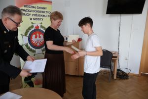 Sekretarz Miasta wręcza nagrody