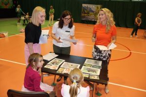 Jury ocenia prace konkursowe (4)