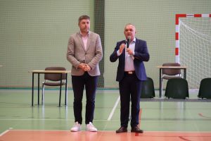 Włodarze otwierają senioradę