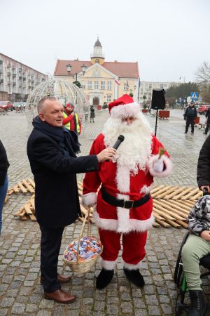 Burmistrz przeprowadza wywiad z Mikołajem