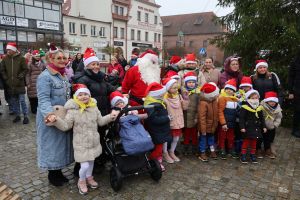 Choinka odpalona - zdjęcie zbiorowe