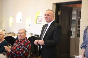 Burmistrz składa podziękowania jubilatom