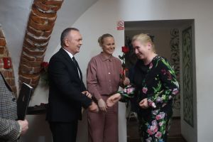 Burmistrz Nidzicy składa życzenia pani Sołtys (6)