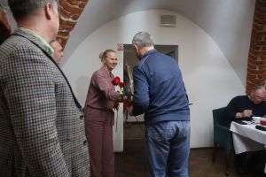 Pani Sekretarz składa życzenia Sołtysowi